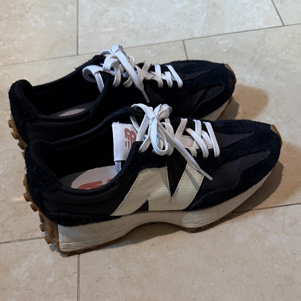 New Balance 327 Black and White Retro Trail Sneakers
